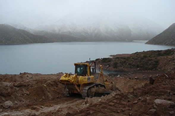 Topadora  Komatsu D155  AX  6 - Potencia neta 354 hp  -  Ao 2007