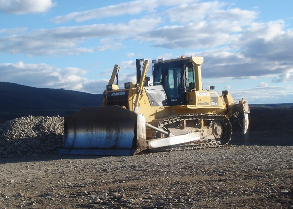 Topadora Komatsu D85 EX 15 - Potencia neta 240 hp